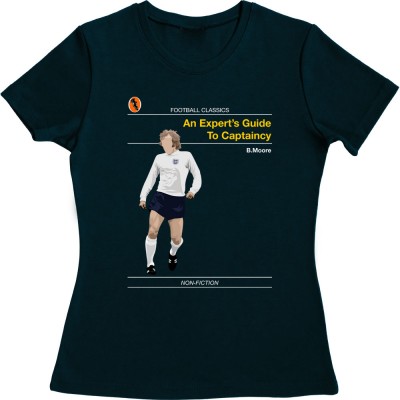 Football Classics: An Expert's Guide to Captaincy by Bobby Moore